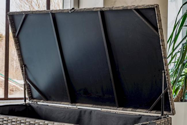 Сундук для хранения KARL 120 c колесиками серый Сундук для хранения KARL 120 c колесиками серый