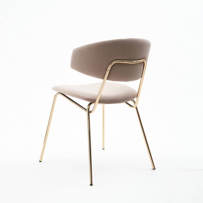 Дизайнерский стул FIT латте, основание золото